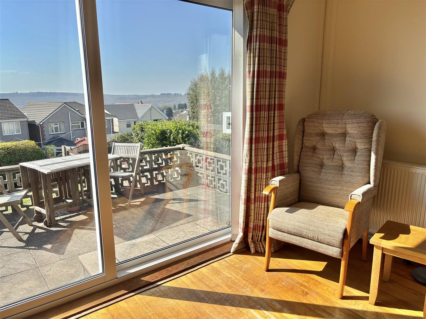 Dunvant Road, Killay, Swansea, SA2 7NL